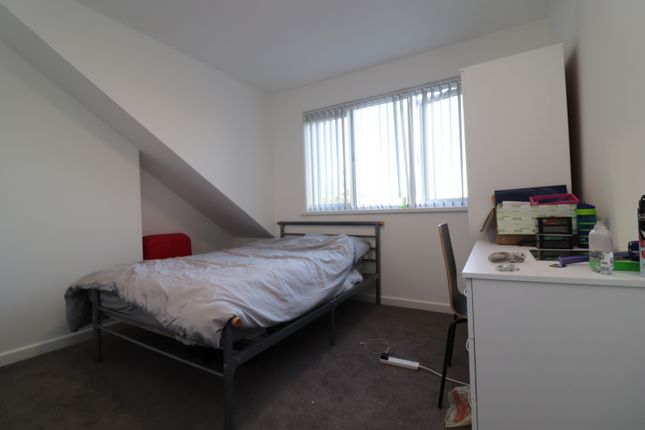 Cathays Terrace(*), Cardiff photo 4