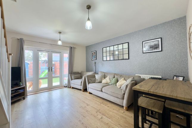 9 Stevenson Close, Wantage photo 3