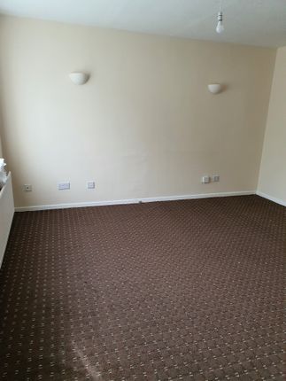 Semi-detached house to rent in Shooters Close, Birmingham