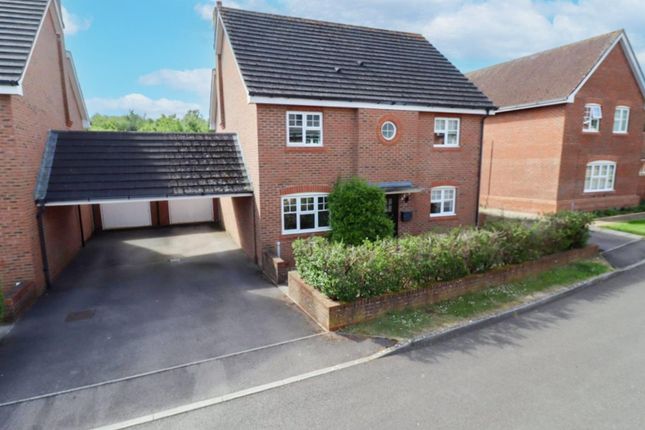 4-bed house on 38, Bufton Field, Hook, £750,000
