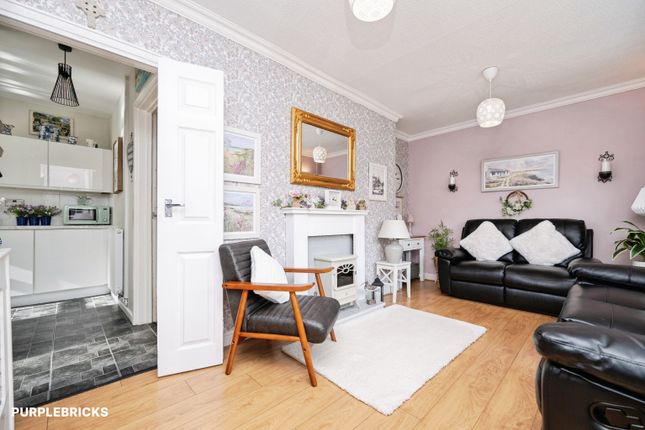 37, Park Lane, Wednesbury photo 4