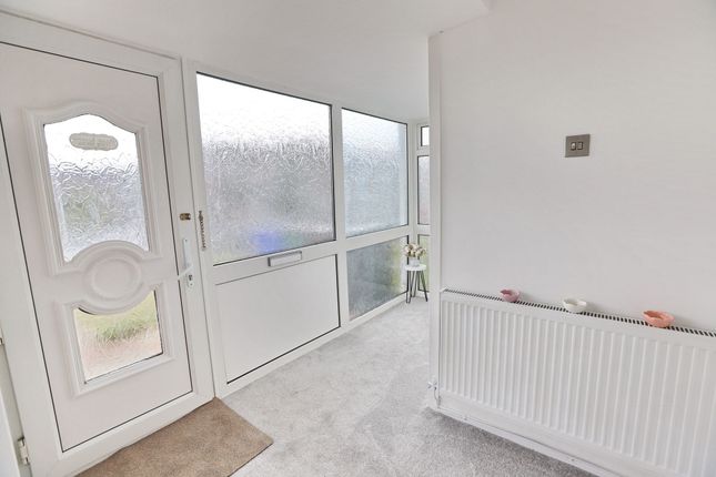 1a Roch Crescent, Manchester photo 2