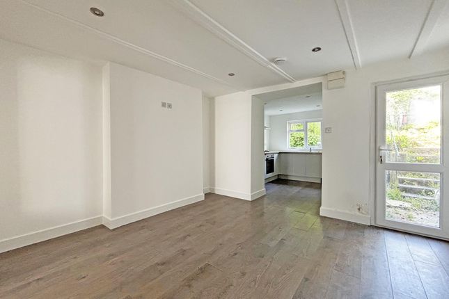 17 Carclew Street, Truro photo 4