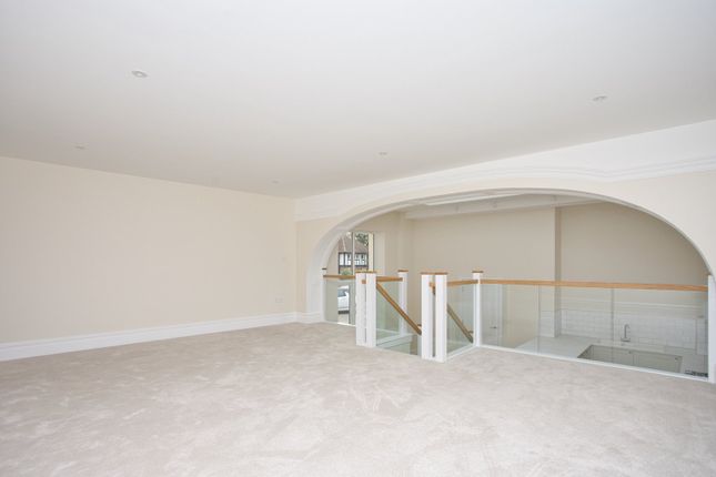 Sandgate Road, Kent photo 2