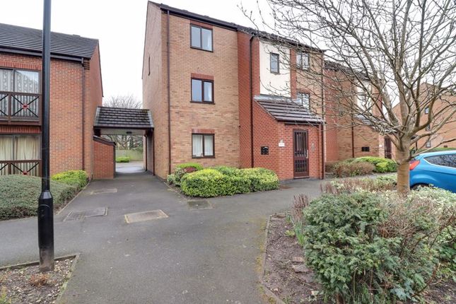 Flat for sale in Peter James Court, Stafford, Staffordshire