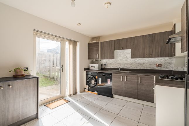 17, Broomview Path, Edinburgh photo 4
