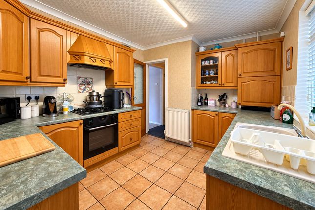 216 Blackburn Road, Accrington photo 4