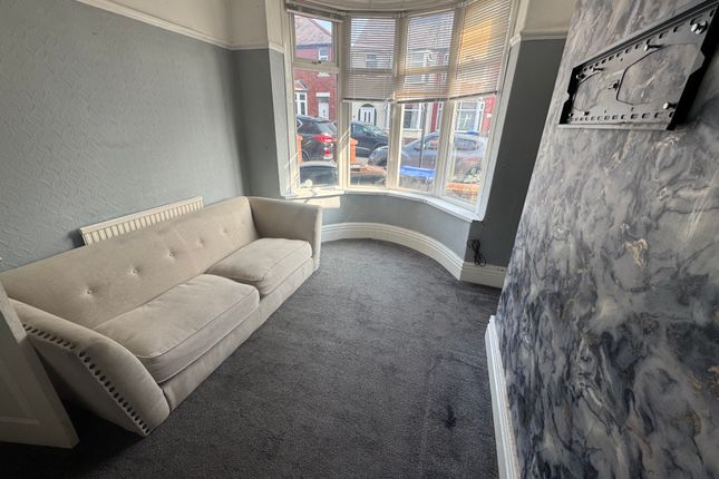72, Grenfell Avenue, Blackpool photo 2