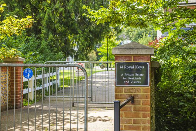 17, Le Marchant, Berkhamsted photo 4