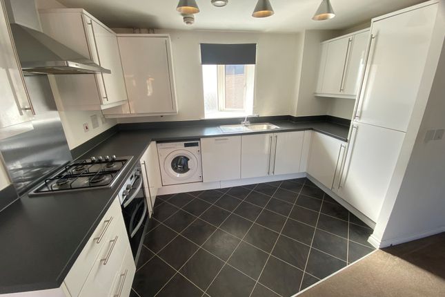 29, Romsey photo 2