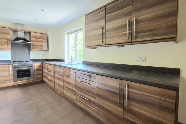 38, Sheep Way, Milton Keynes photo 3