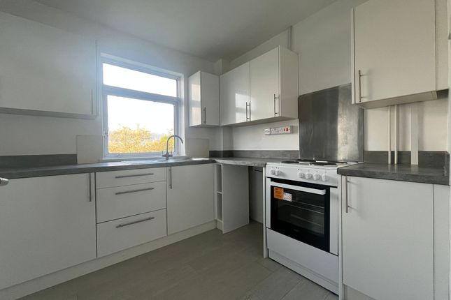 60 Sickert Close, Newport photo 5