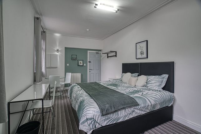 Room 1, 108 Upper Mersey Road, Widnes photo 2