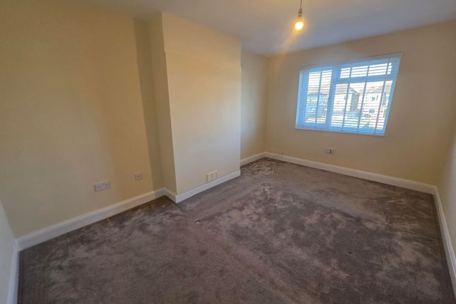 26, Exeter Road, South Harrow photo 3