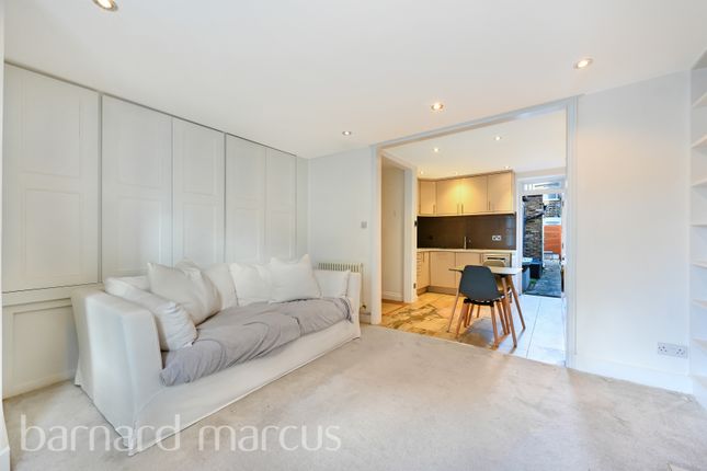 2-bed flat on Kennington Park Place, LONDON, £2,750/mo