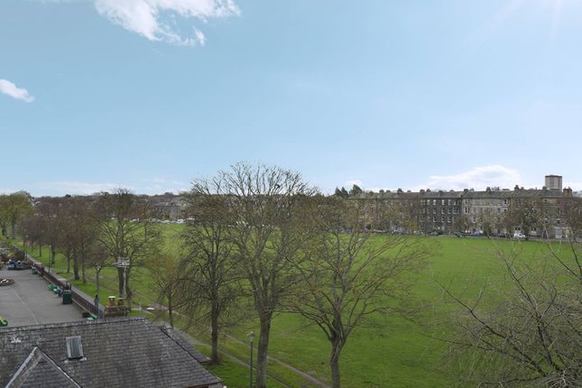 Flat for sale in Links Gardens, Edinburgh