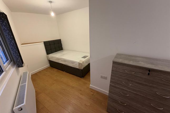 Room 4, 44a, Cambridge Street, Wellingborough photo 2