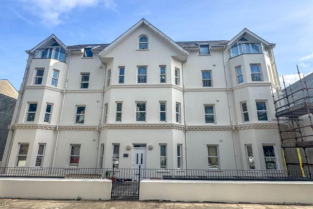 Apt 12, Griffin House (3).Jpg