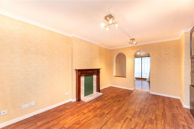 2, Flexbury Avenue, Leeds photo 3