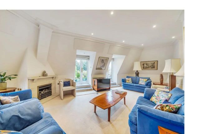 Stanmore Hall, 7, Wood Lane, Stanmore photo 3