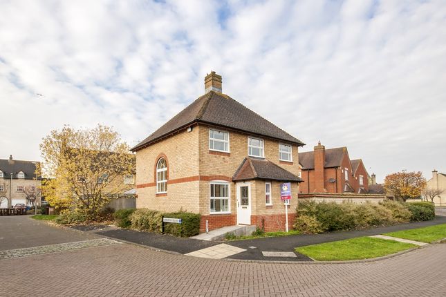 Thumbnail Detached house to rent in Reedmace Road, Bicester