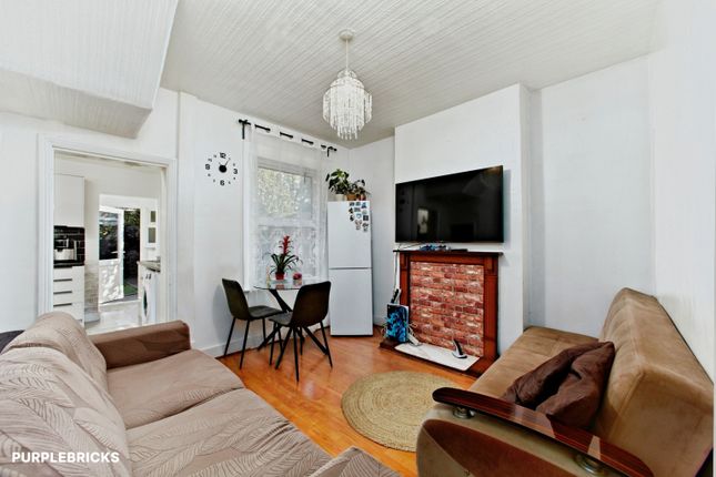 5, Kimberley Road, Croydon photo 2