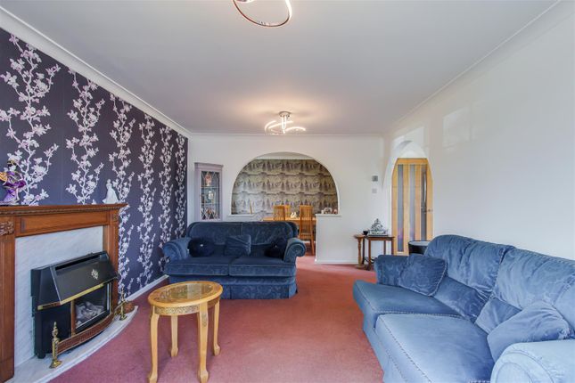41, Elmwood Avenue, Wakefield photo 3