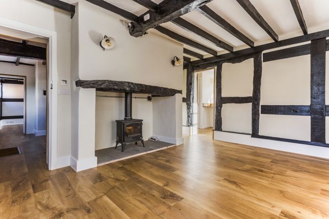 Cottage to rent in Middle Lane, Cropthorne, Pershore