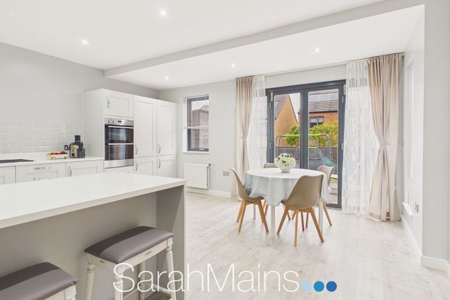 6 Willow Rise, Chester Le Street photo 3