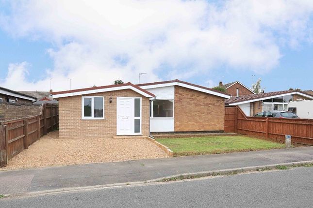 Thumbnail Bungalow to rent in Nene Road, Kettering