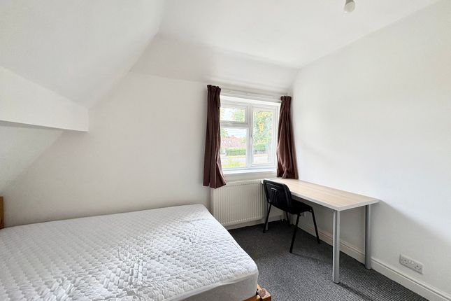 31 Middleton Boulevard, Nottingham photo 5