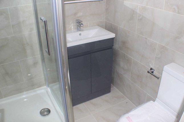 Flat 5, Victoria Street, Leicester photo 5