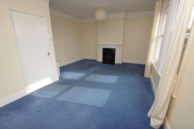 Flat B, 4, Powderham Crescent, Devon photo 2