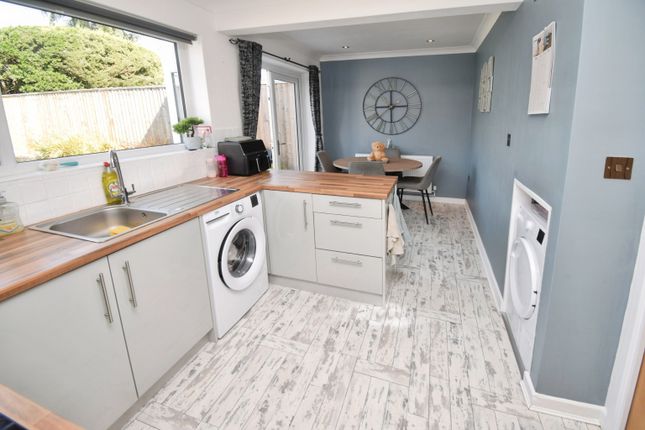 3, Belmont Close, Bridgwater photo 4