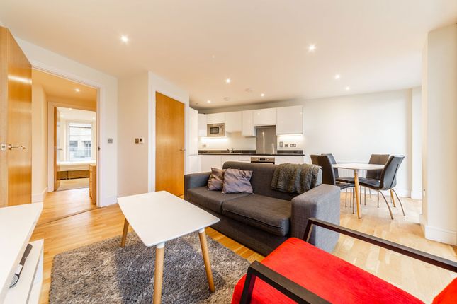 Flat 18, Langan House, 14, Keymer Place, London photo 4