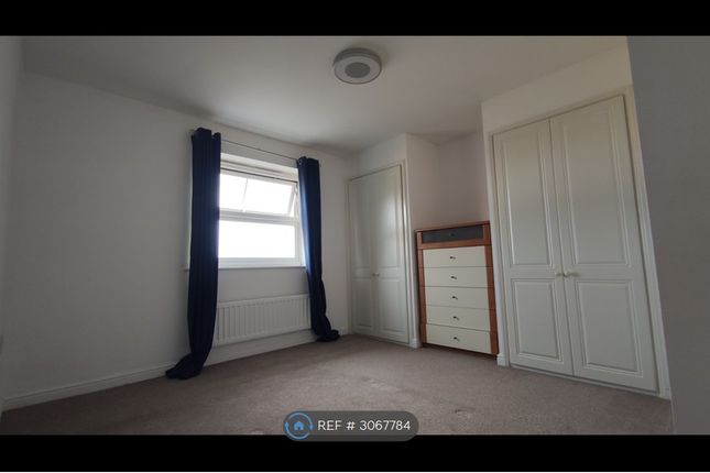 Lancaster Gate, Cambourne, Cambridge photo 2
