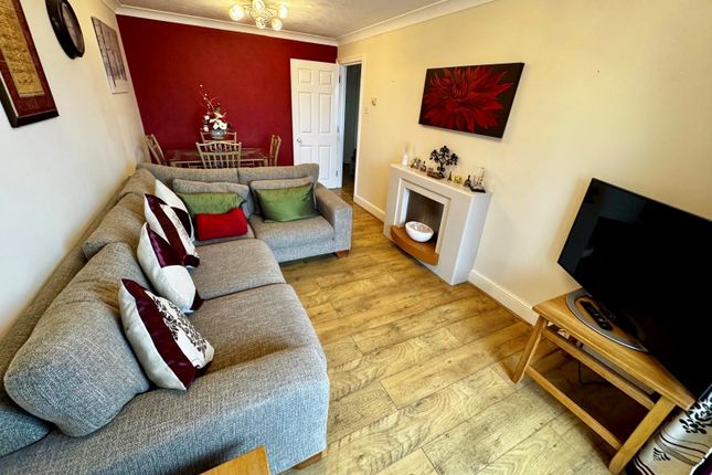 Flat 4, Southsea photo 2