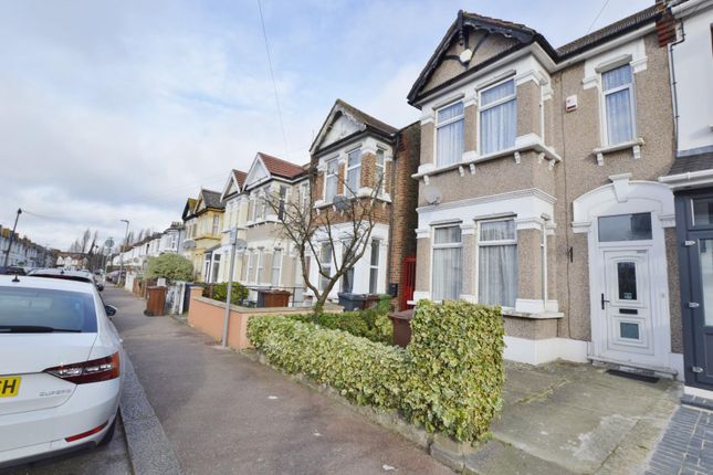 Property for sale in Park Avenue, Barking