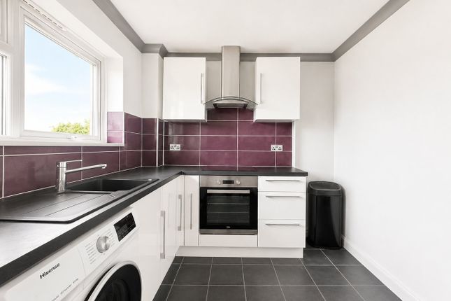 Burwood Court, Goldlay Avenue, Chelmsford photo 3