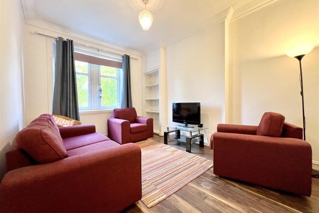 31E, Borestone Crescent, Stirling photo 2
