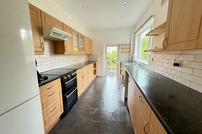 18, BANBURY photo 5