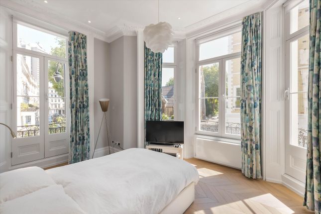 39, Courtfield Gardens, London photo 4