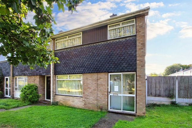 Thumbnail End terrace house for sale in Mynchens, Basildon