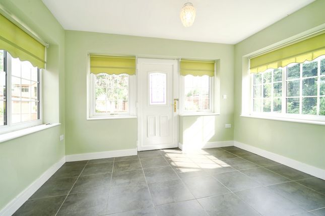 1, Orchard Grove, Barnsley photo 2