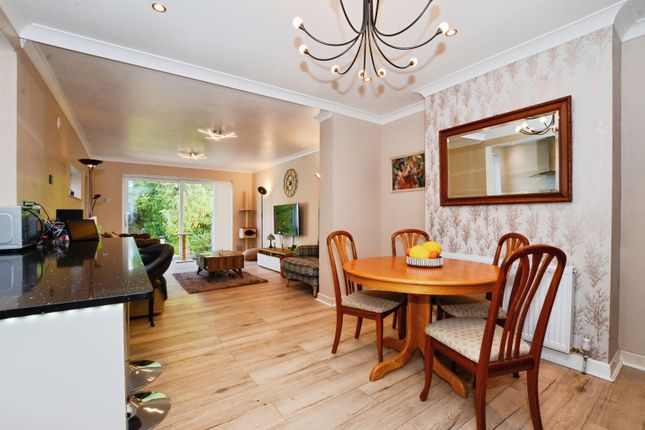 4-bed house on 176, Hillcroft Crescent, Watford, £700,000
