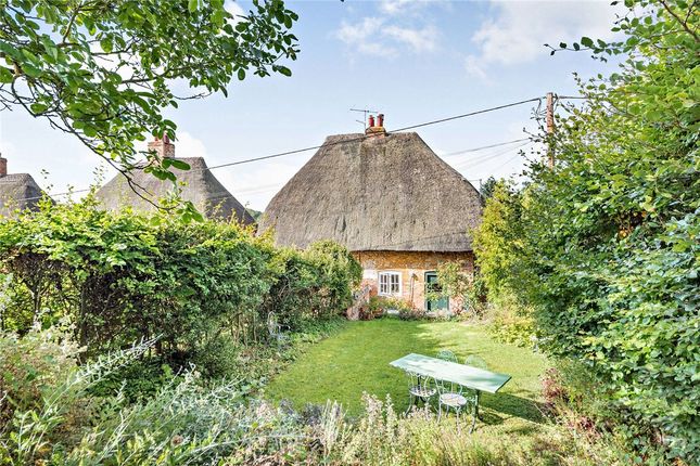 Thumbnail Cottage for sale in Leverton, Hungerford, Berkshire