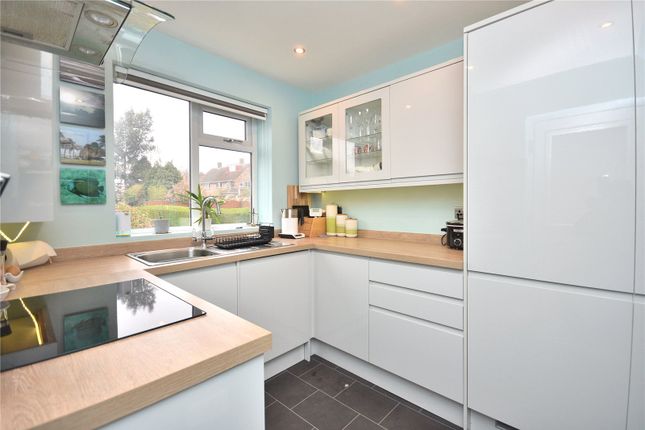 15, Eastwood Lane, Leeds photo 3