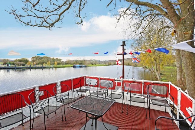 Moored At Mapledurham House, Reading RG4, 10 bedroom ...