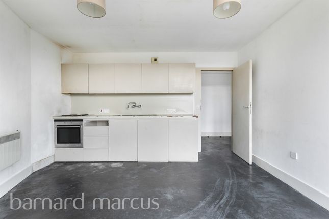 1-bed flat on Apartment 15, 96, Garratt Lane, London, £225,000
