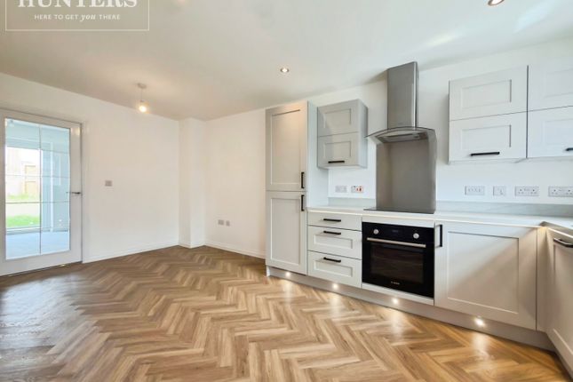 15, Vowden Chase, Barnsley photo 3